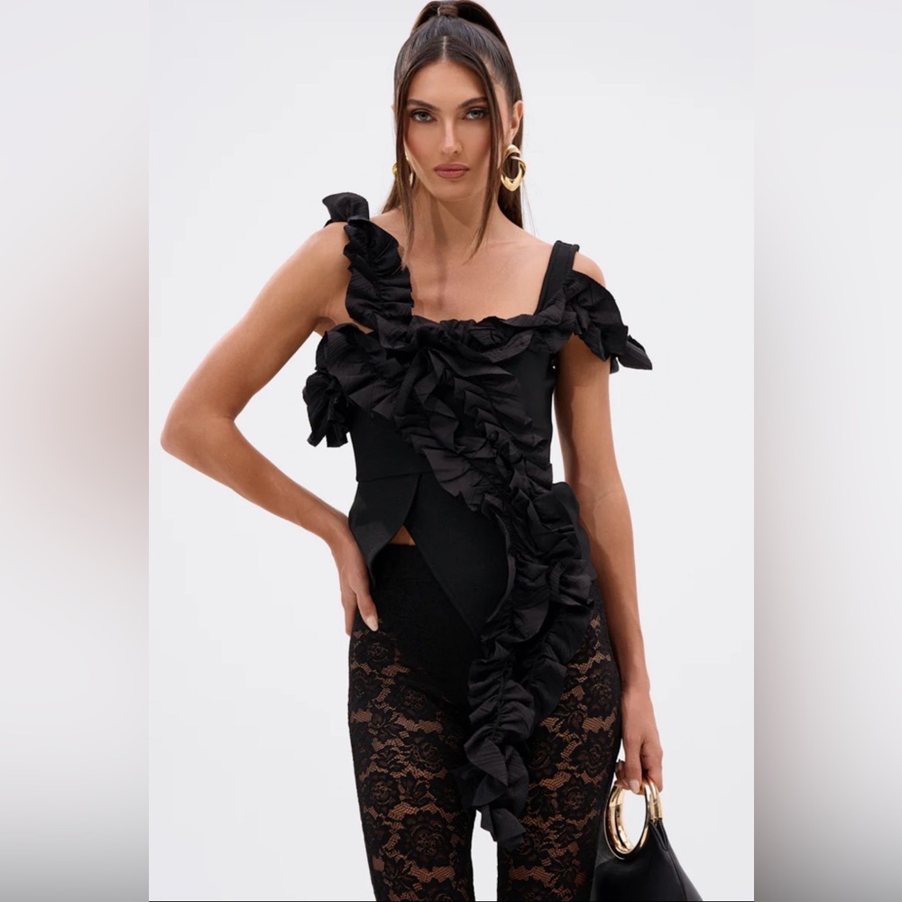 AKIRA Ruffle Off Shoulder Top Medium Asymmetrical Bandage Blouse Chic